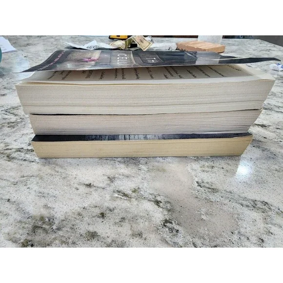 Natasha Preston Thrillers 3 Books The Lost, The Twin, The Cellar VERY GOOD - Picture 4 of 4